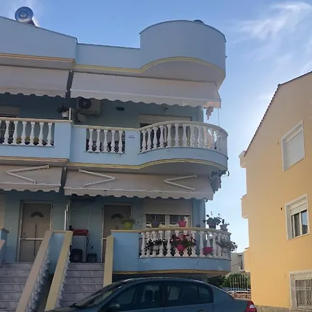 Rivera Apartment Néa Péramos Esterno foto